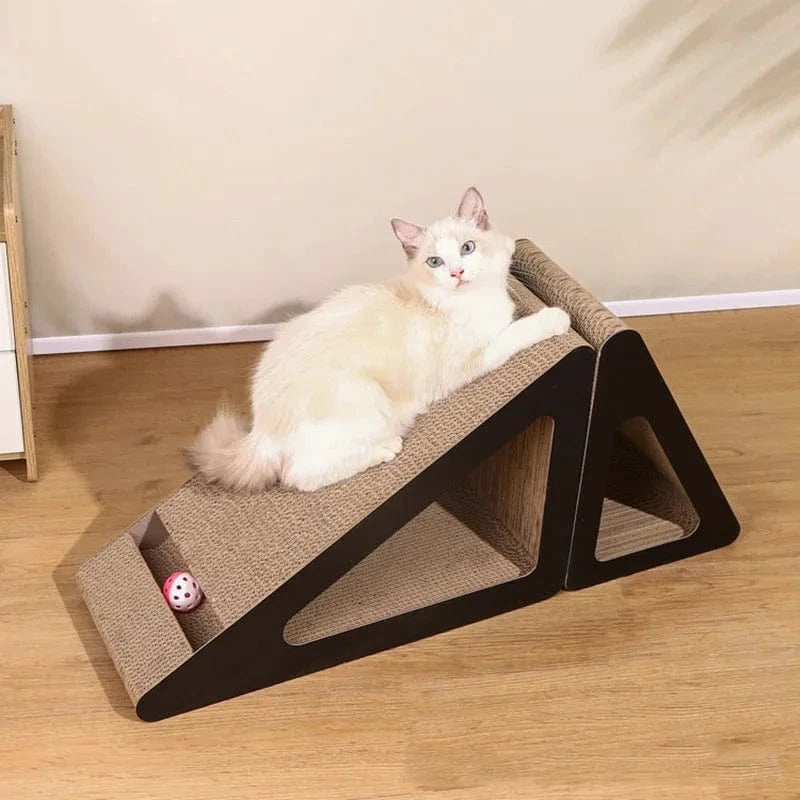 Griffoir Chat 2en1 Carton Triangle avec Balle - "Play & Scratch"
