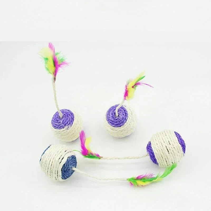 Balle Griffoir Chat Sisal 6,5cm avec Plumes - "Natural Ball"